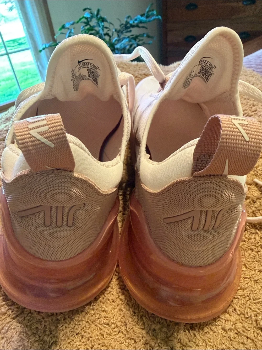Nike Air Women's Sneakers in Blush Pink with Peach Air Unit Size 8 - Picture 9 of 9
